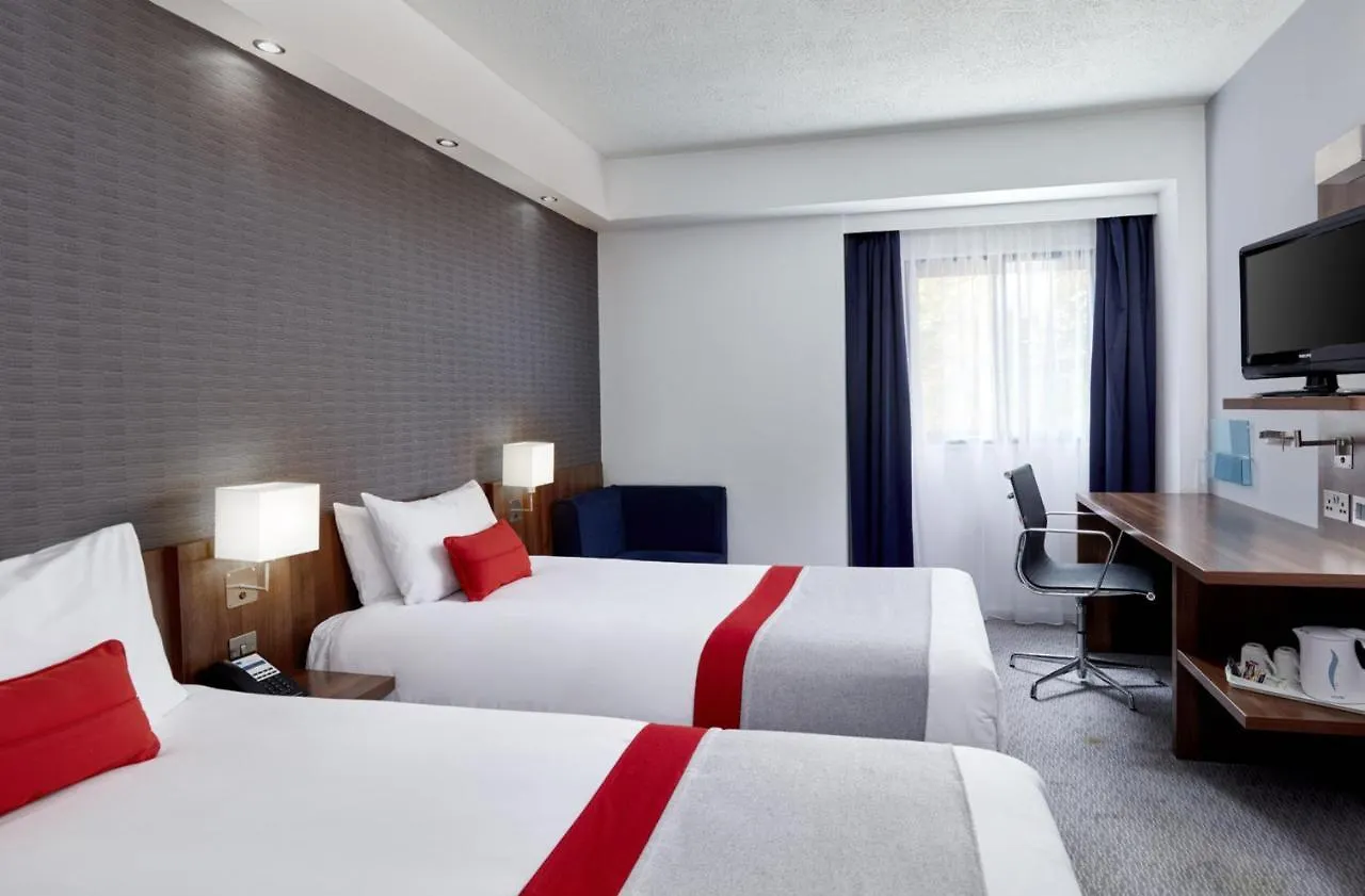 Hotel Holiday Inn Express Belfast City By Ihg