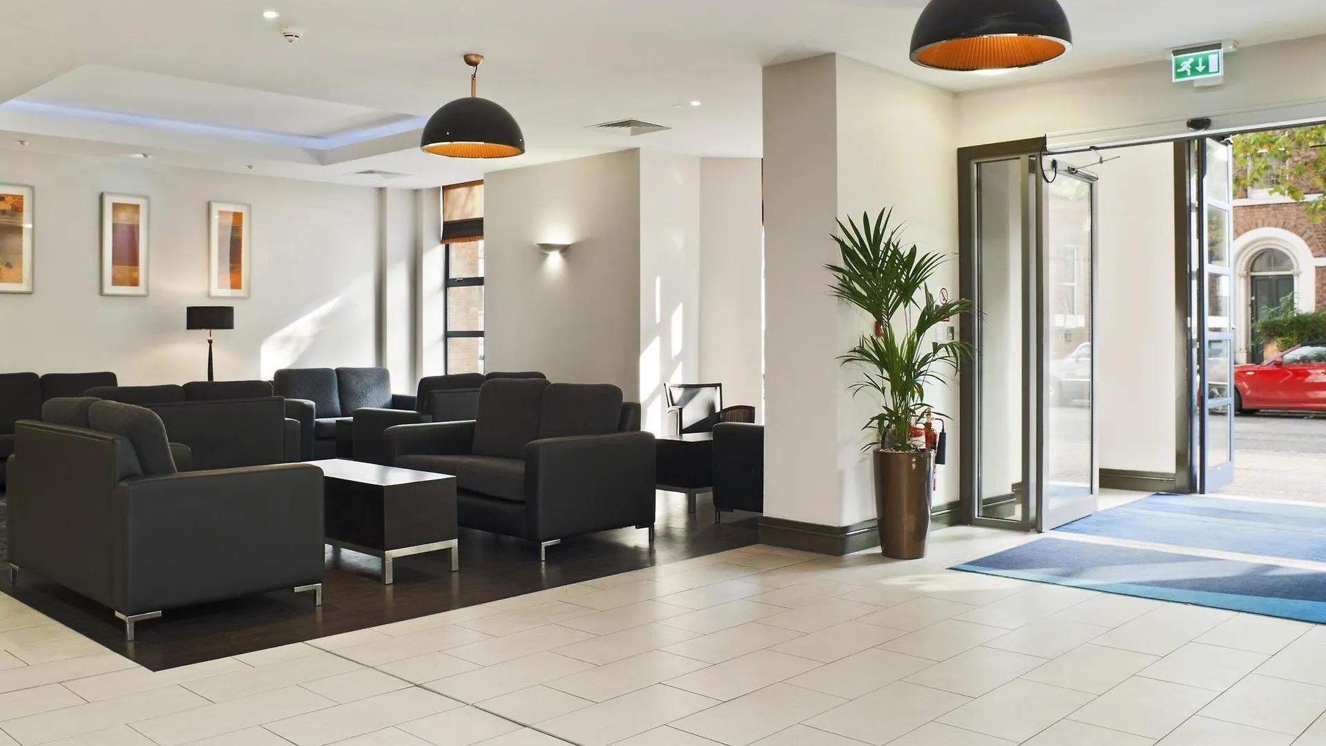 *** Hotel Holiday Inn Express Belfast City By Ihg United Kingdom