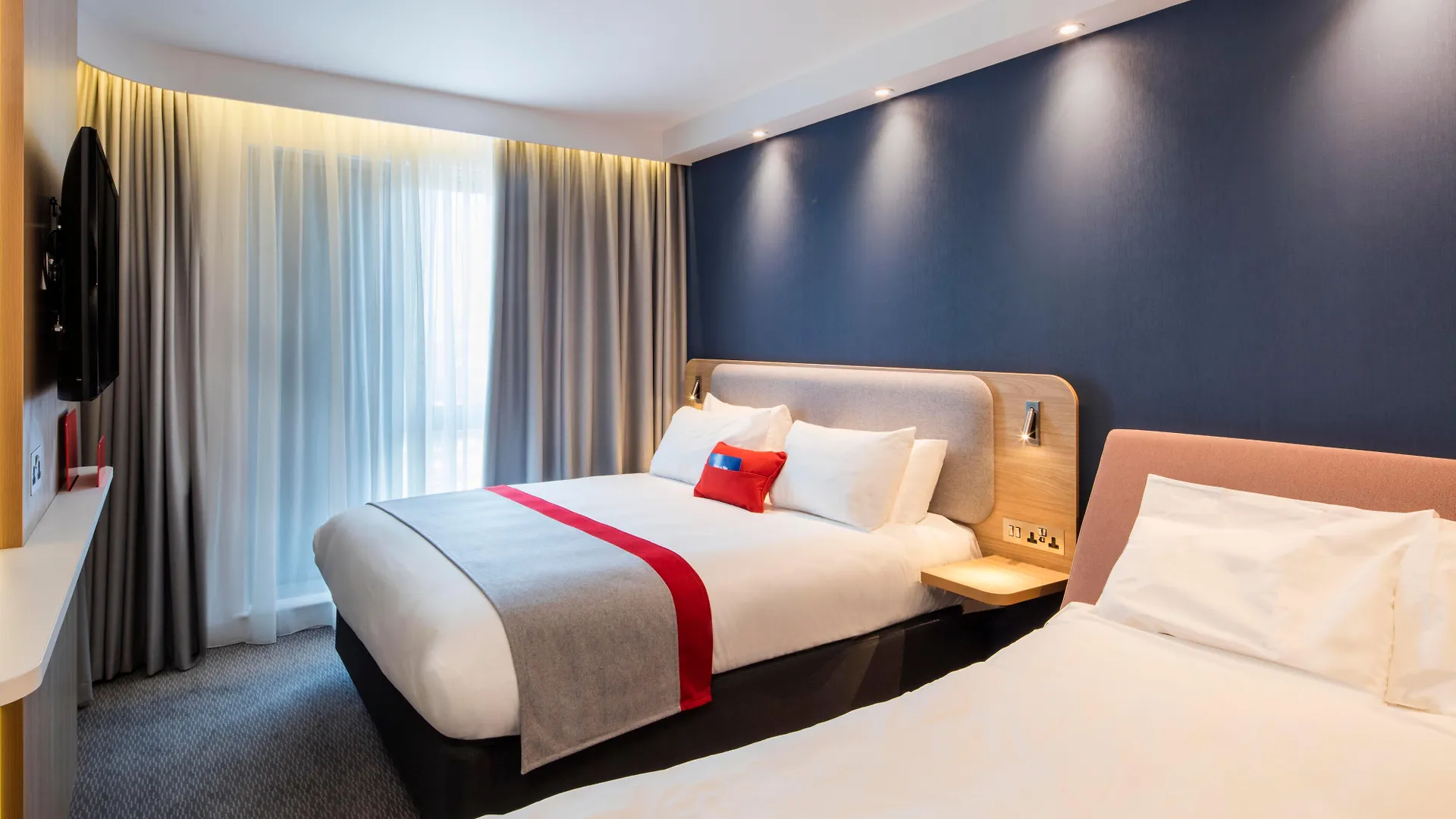 *** Hotel Holiday Inn Express Belfast City By Ihg Wielka Brytania