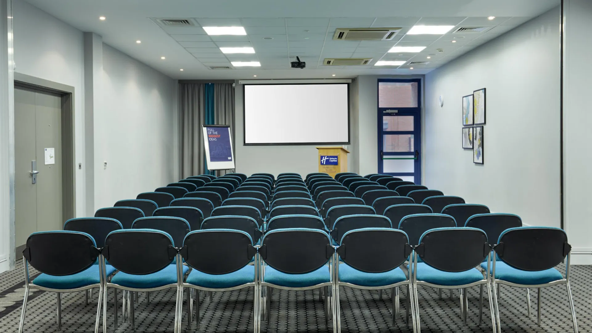 Hotel Holiday Inn Express Belfast City By Ihg